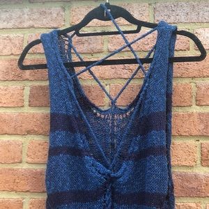 NWT Free People linen blend blue tunic. Medium